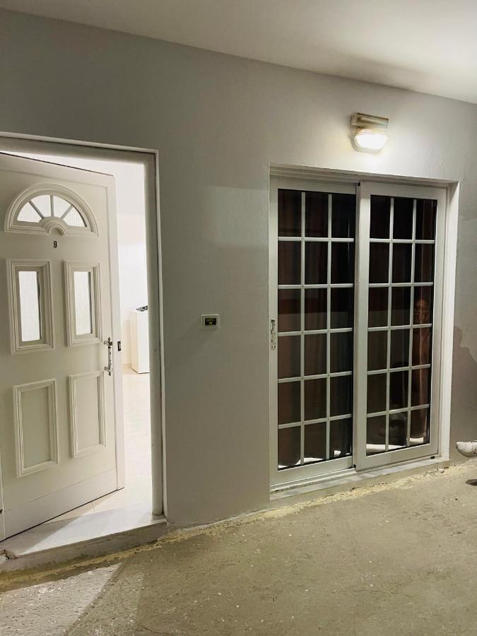 Anastasia Apartment Afandu Zewnętrze zdjęcie